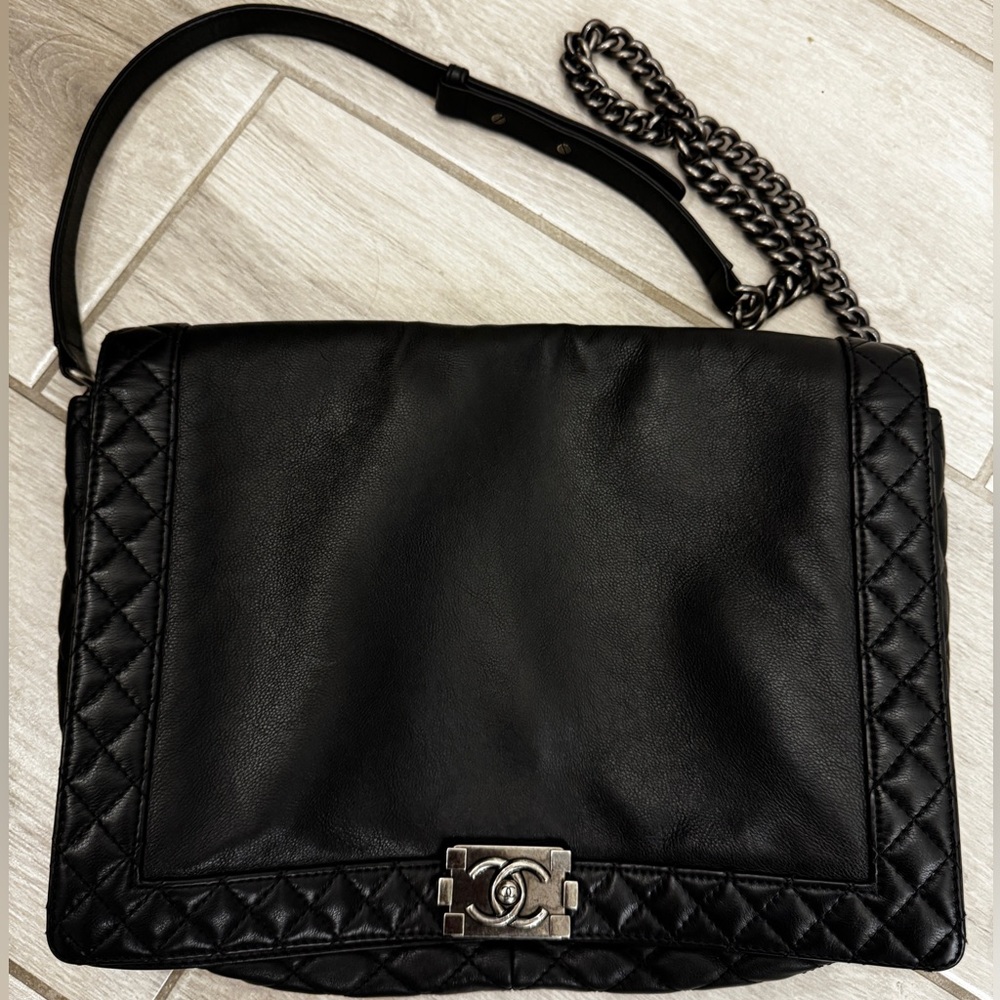 Chanel Black Quilted Leather Bag